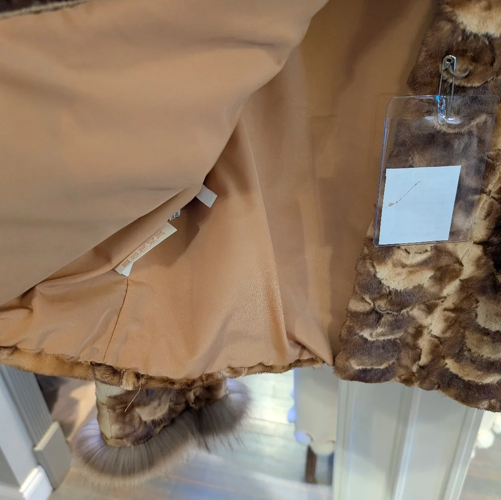 Luxurious Brown Mink with Fox Fur Jacket Crop - Picture 3 of 3